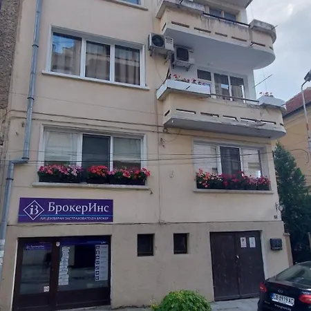 Downtown 2 *
