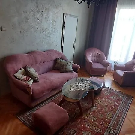 Downtown 2 Appartamento Veliko Tărnovo